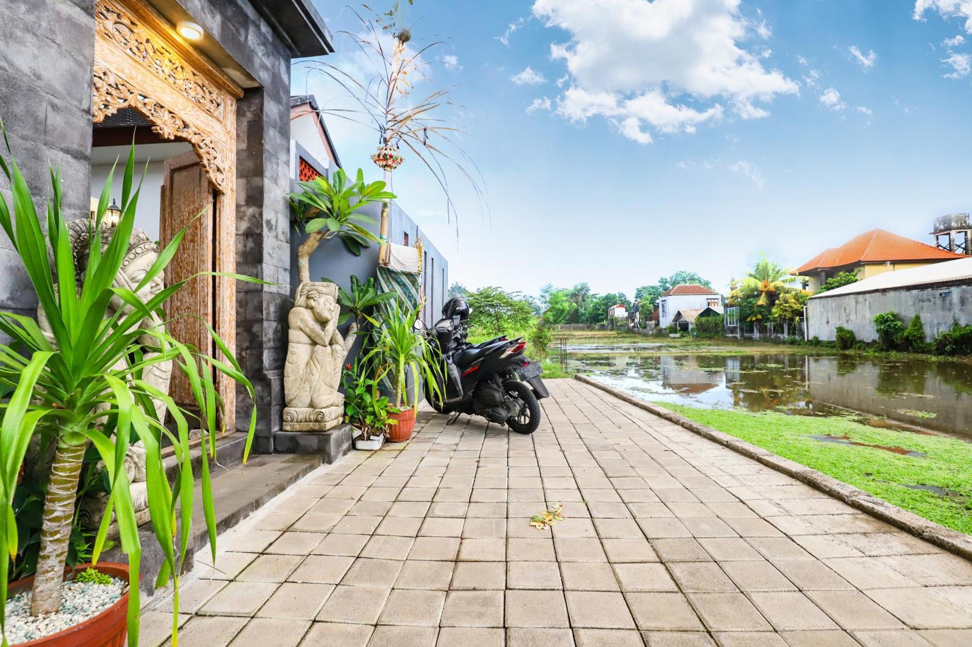 White Blue House 7 -Pvt Room, Shared Pool&Kitchen Ubud  Exterior photo